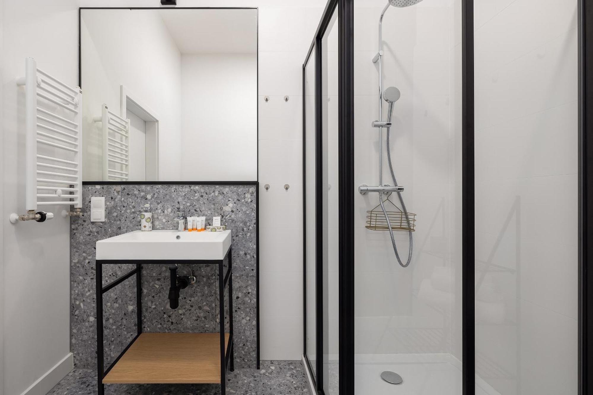 Modern Studio With Terrace And Parking In Swinoujscie By Noclegi Renters Exteriör bild